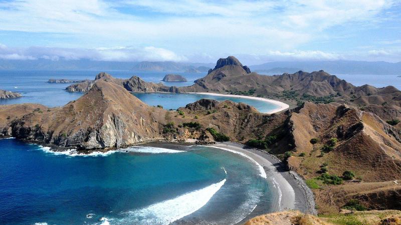 10 Destinasi Wisata Populer yang Wajib Dikunjungi Tahun Ini